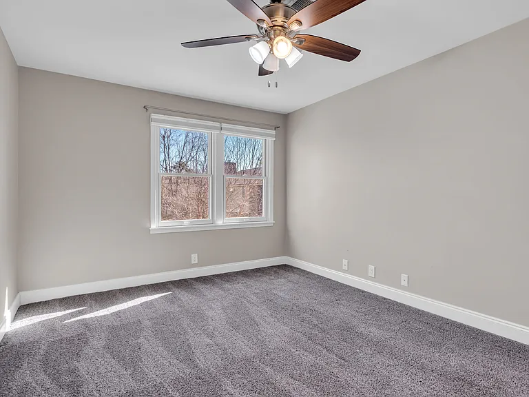 217 Westfield Dr — Photo 16