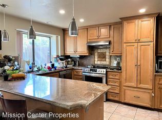 9581 Summerfield St, Spring Valley, CA 91977