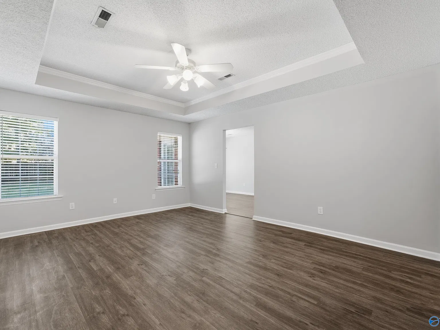3 bed, 2.0 bath, 1381 sqft, $1,700 — Photo 4