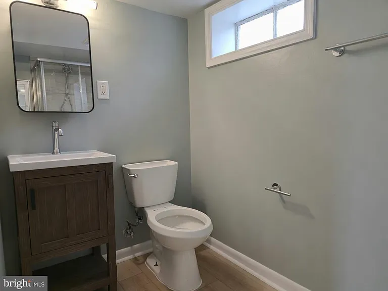 220 University Blvd E — Photo 19