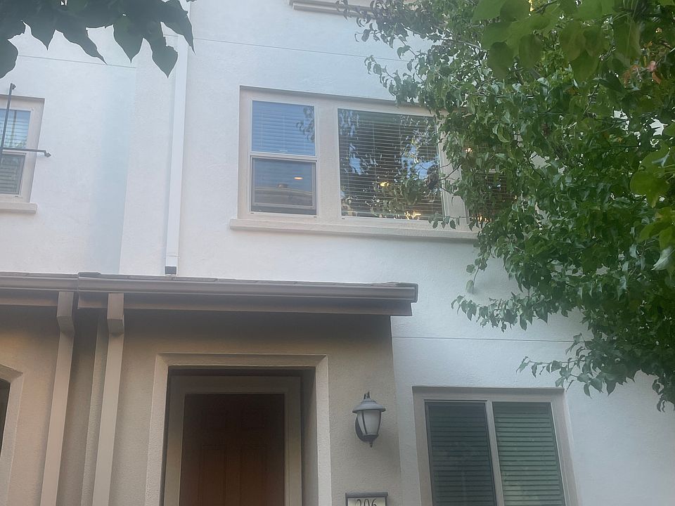 1st image of 206 Montalcino Cir