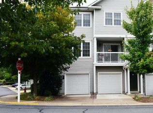 4620 Superior Sq, Fairfax, VA 22033