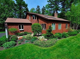 30 Friar Ln, Cumberland, ME 04021