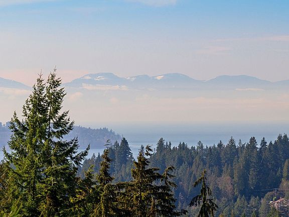 3rd image of 5508 Molina Rd