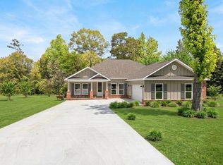 83 Parish Rd, Sumrall, MS 39482