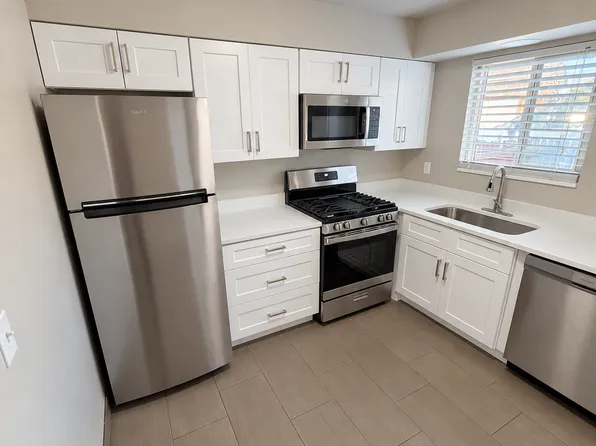 88 W 50 S, Centerville, UT