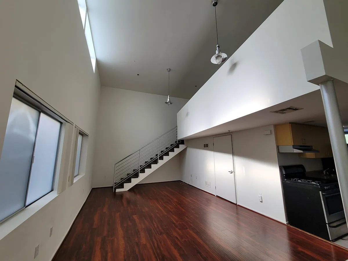 Building Photo - 456 E Orange Grove Blvd #203