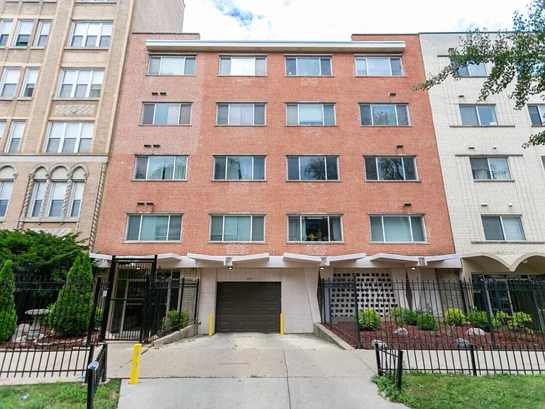 5953 N Kenmore Ave #103 — Photo 1
