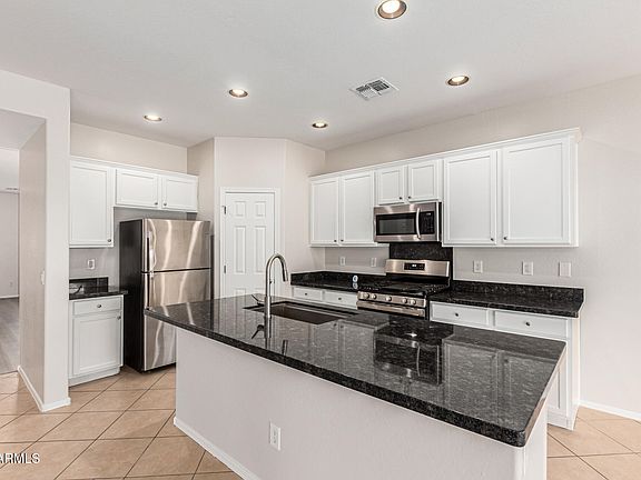 4th image of 4633 E GLENEAGLE Drive