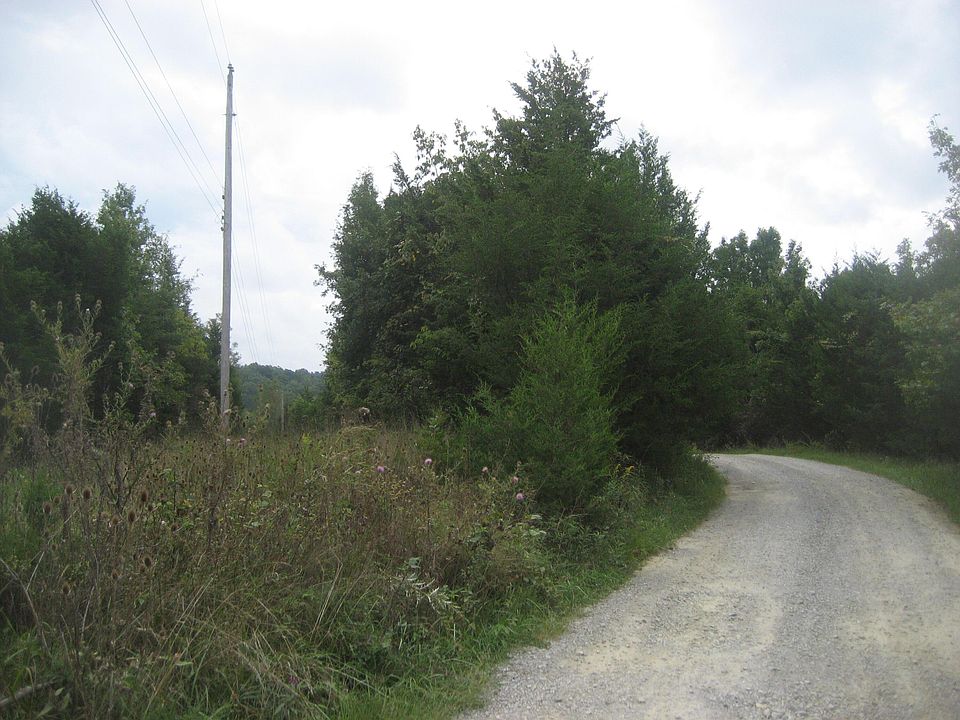 2nd image of 1234 Arrowhead Lake Rd