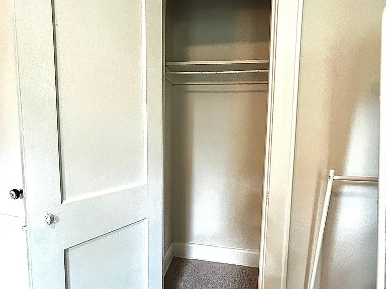 1214 Frank St — Photo 18