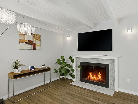 5th image of 4807 E Mercer Way
