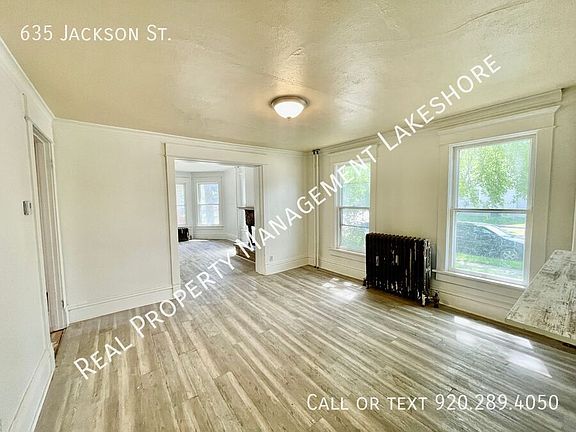 5th image of 635 Jackson St
