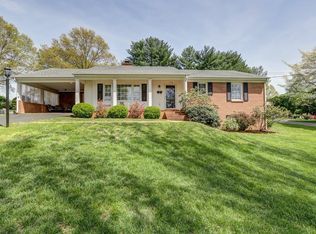 728 Chikasaw Rd, Lynchburg, VA 24502