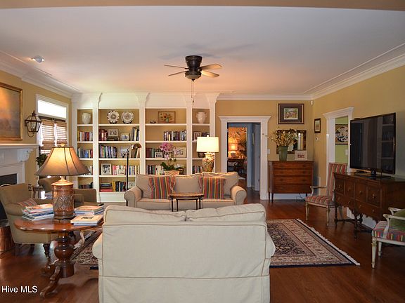 4th image of 135 Blue Road