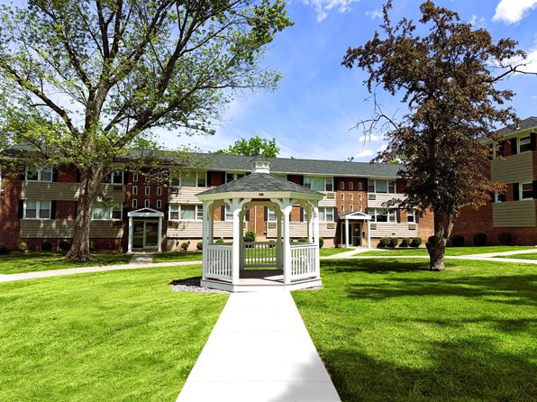 185 Van Rensselaer Blvd #13TC