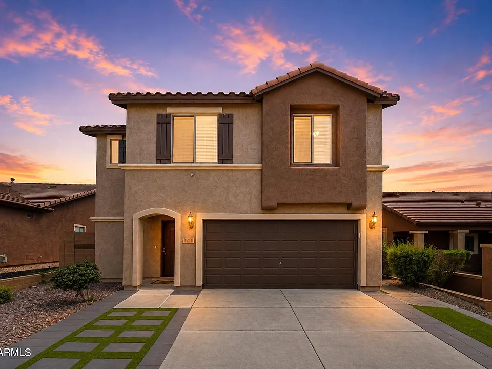 1717 W Buckhorn Trl