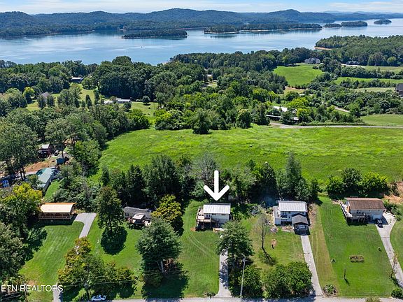 3rd image of 199 Honey Creek Ln