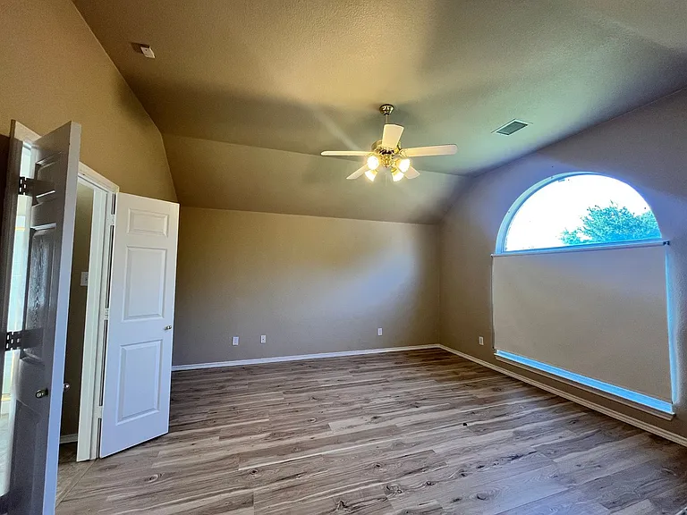 2508 Trailwest Ln — Photo 15