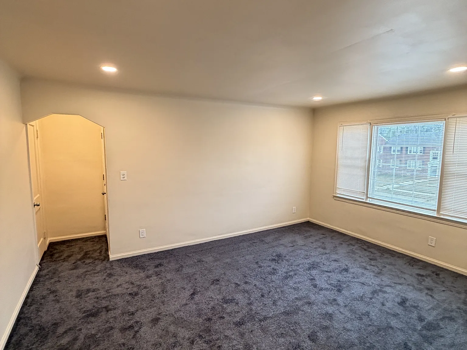 9384 Rutherford Street - 3 — Photo 2
