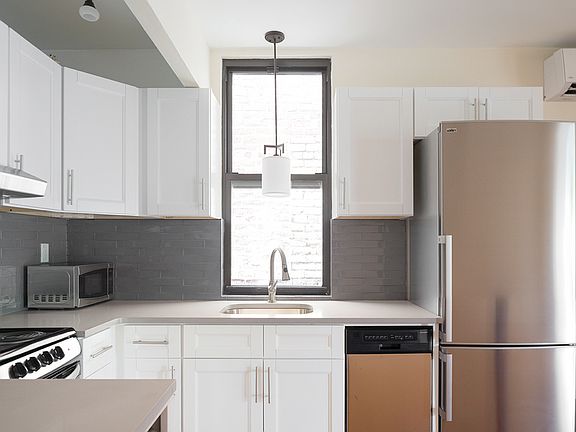 3rd image of 479 Clinton Ave APT 3C