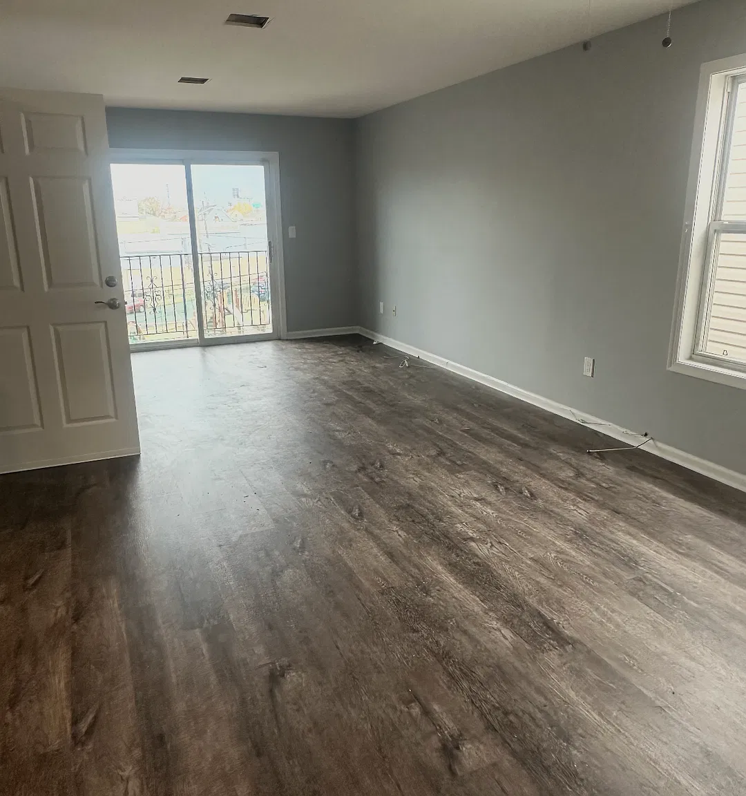 Furnished 3-Bedroom Home with Open Living in Elizabeth, NJ — Photo 2
