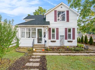 337 W 16th St, Holland, MI 49423