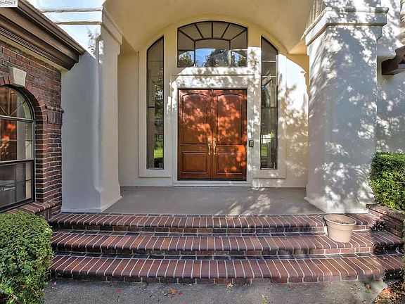 4th image of 5337 Blackhawk Dr