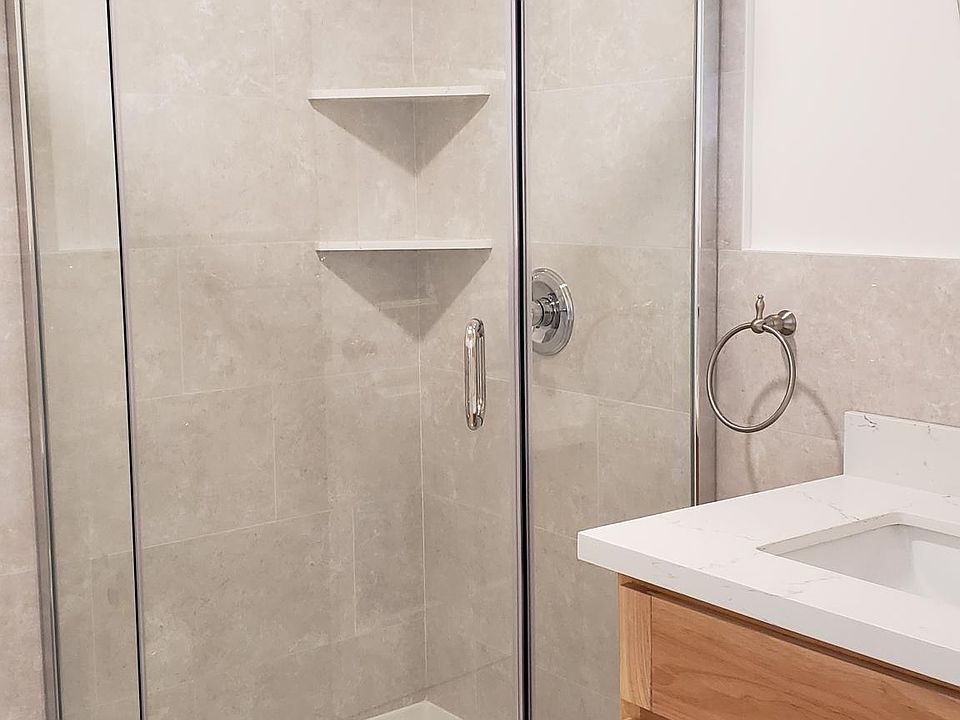 1st image of 1608 Cayuga Ave #1