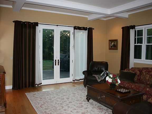 4th image of 185 Kettle Pond Dr