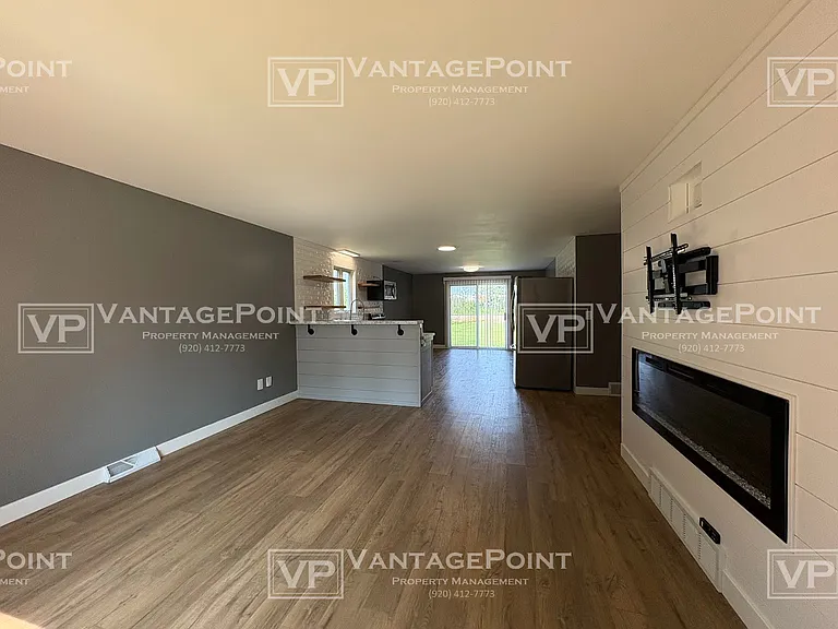 2234 Crary St — Photo 6