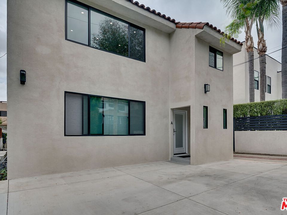 1st image of 9024 Phyllis Ave #A