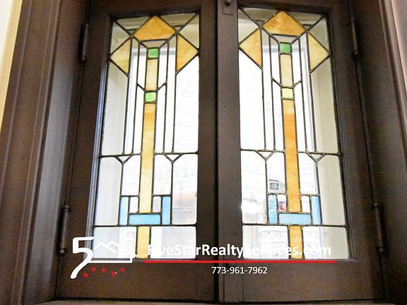 4th image of 3241 W Wilson Ave #1