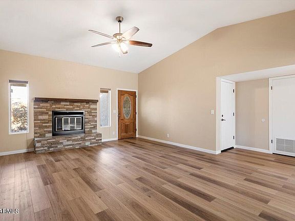 4th image of 14205 N WESTMINSTER Place