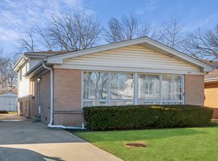 912 Long Rd, Glenview, IL 60025