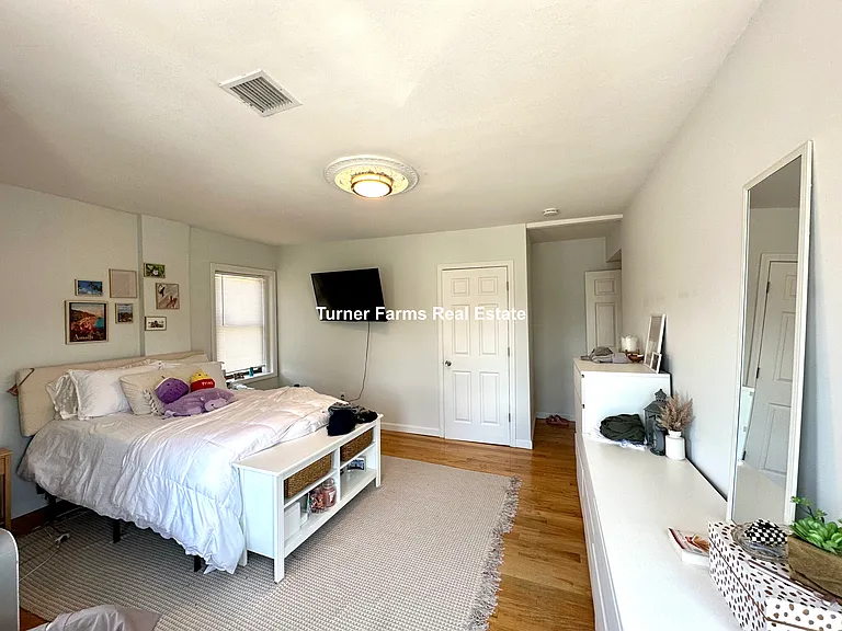 914 Dorchester Ave #2R — Photo 5