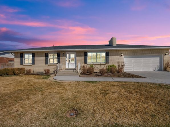 105 Deseret Cir, Grantsville, UT 84029