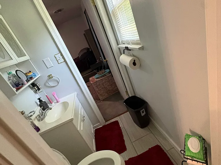 4713 Craddock Ave — Photo 8