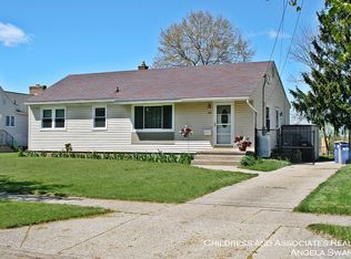 1301 Ellsmere St NE, Grand Rapids, MI 49505