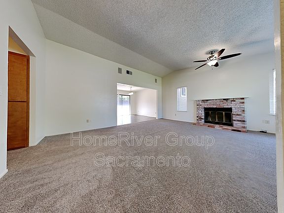 4th image of 105 Winchester Ct