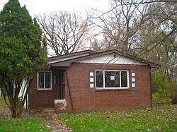 1st image of 1335 Winfield Ave