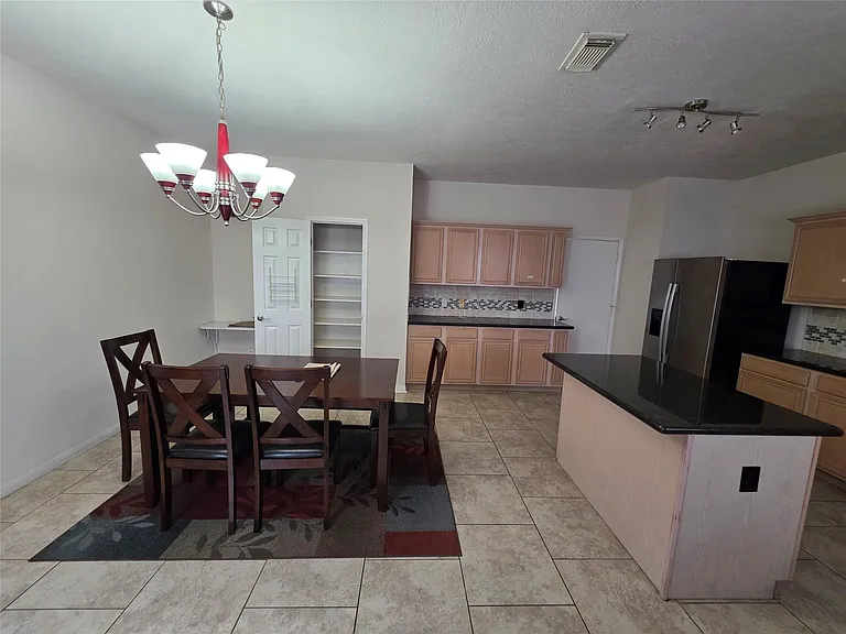 2715 Riverhollow Ln — Photo 18