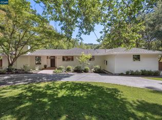 3376 Springhill Rd, Lafayette, CA 94549