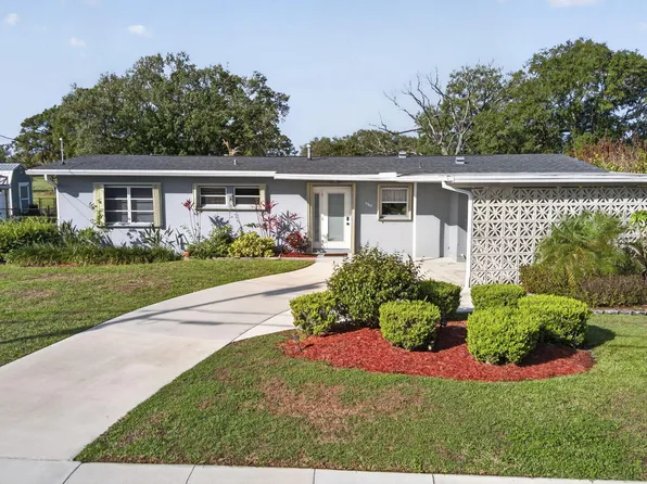 2948 SE Treasure Island Road, Port St Lucie, FL 34952