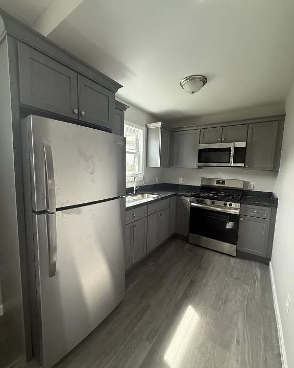 19 Morton St #1