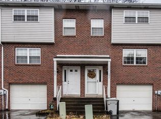 684 Loridge Dr, Pittsburgh, PA 15209