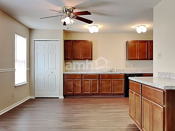 4th image of 106 Frostwood Ln