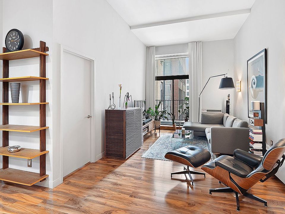 1st image of 372 5th Ave APT 7M