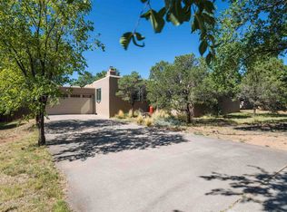 1462 Miracerros Loop N, Santa Fe, NM 87505