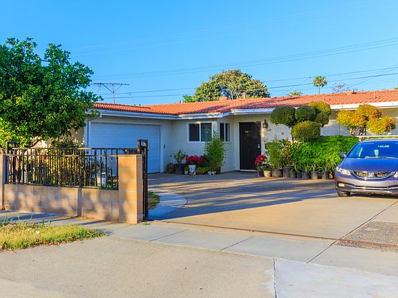 2nd image of 2427 Park Dr